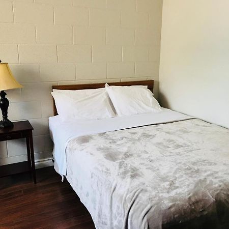 Manitou Motor Inn Ngoại thất bức ảnh